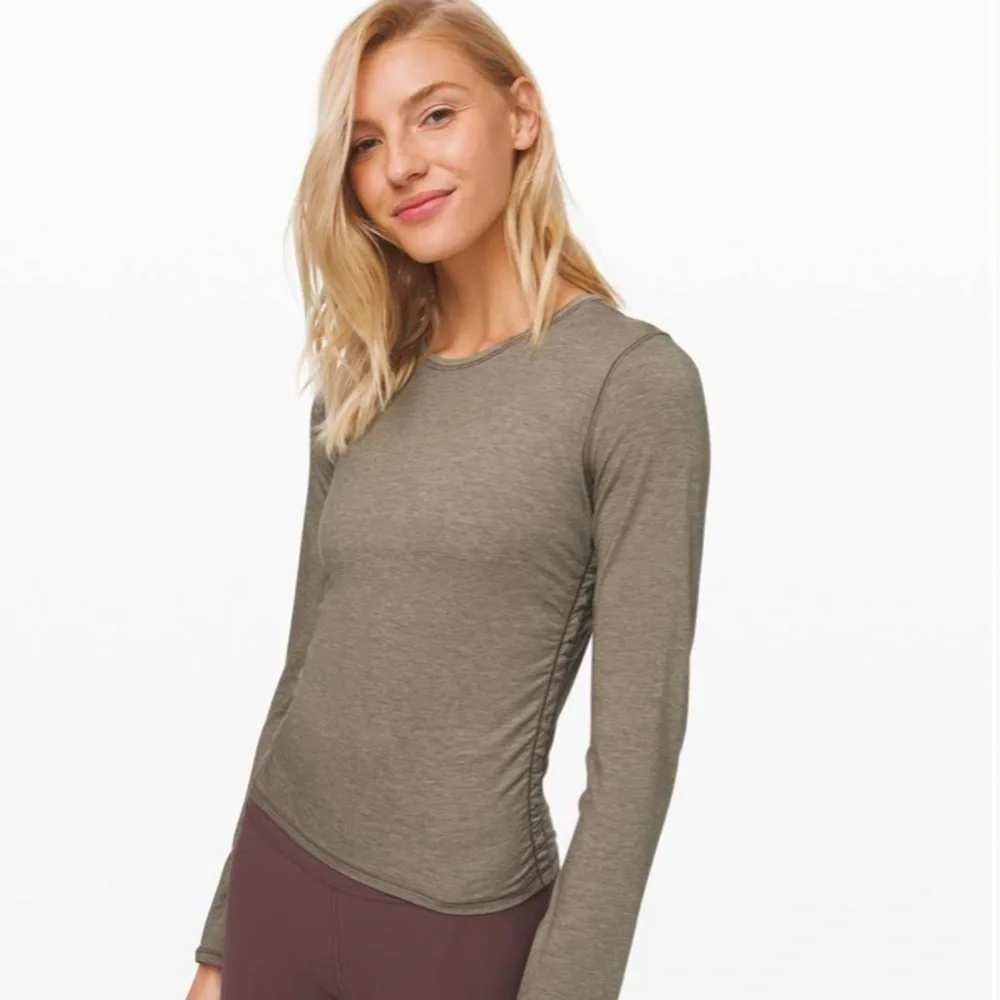 Lululemon Carbon Dust cinched cashmere long sleeve top
